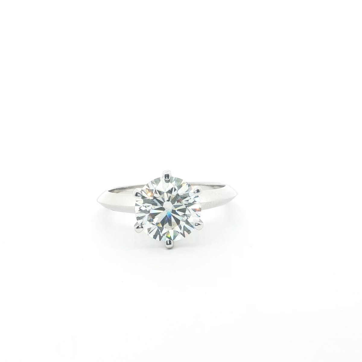 Round Brilliant Diamond Solitaire Ring