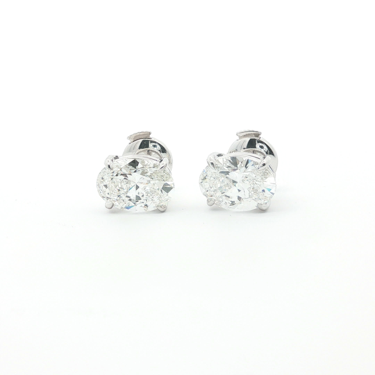 Oval Cut Diamonds Stud Earrings