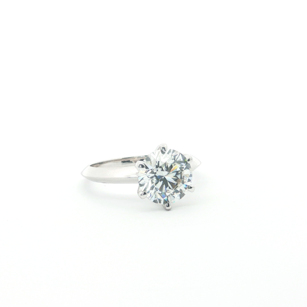 Round Brilliant Diamond Solitaire Ring