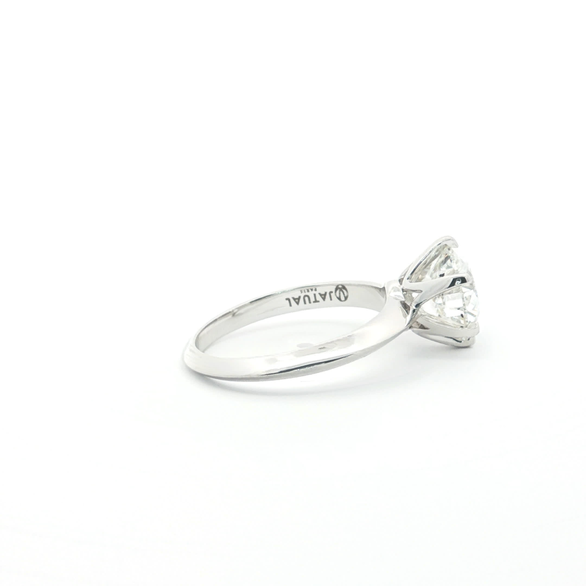 Round Brilliant Diamond Solitaire Ring