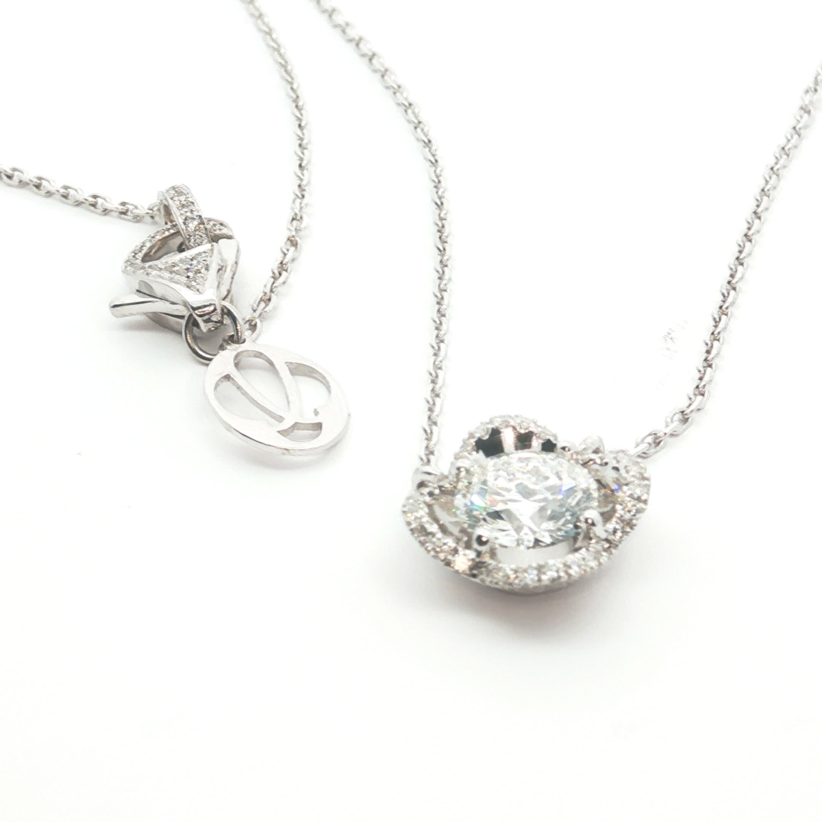 Round Brilliant Diamond Pendant